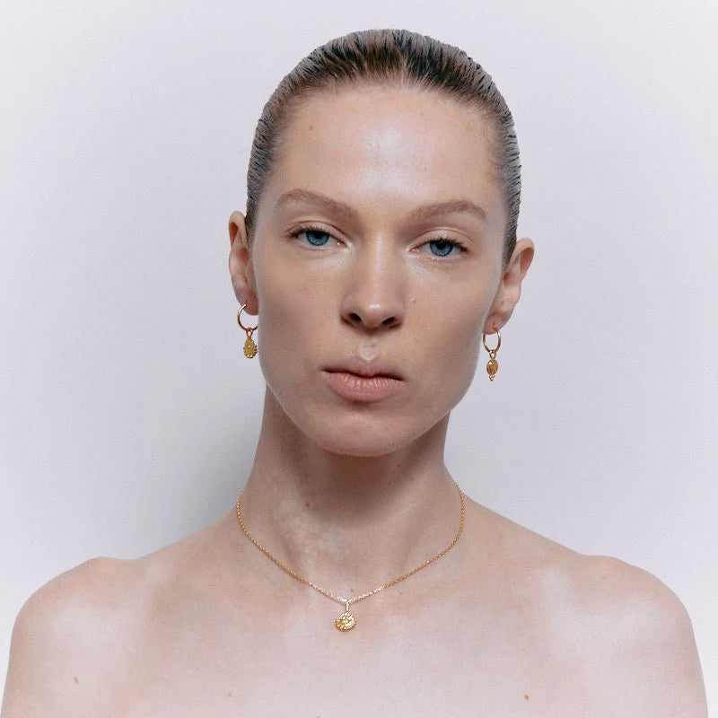 GORGONEION PROTECTION PENDANT - 18K GOLD PLATED